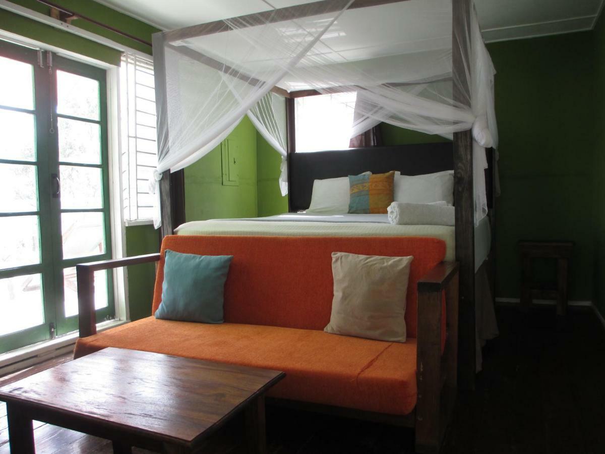 Kingsworth Bed And Breakfast 킹스톤 외부 사진